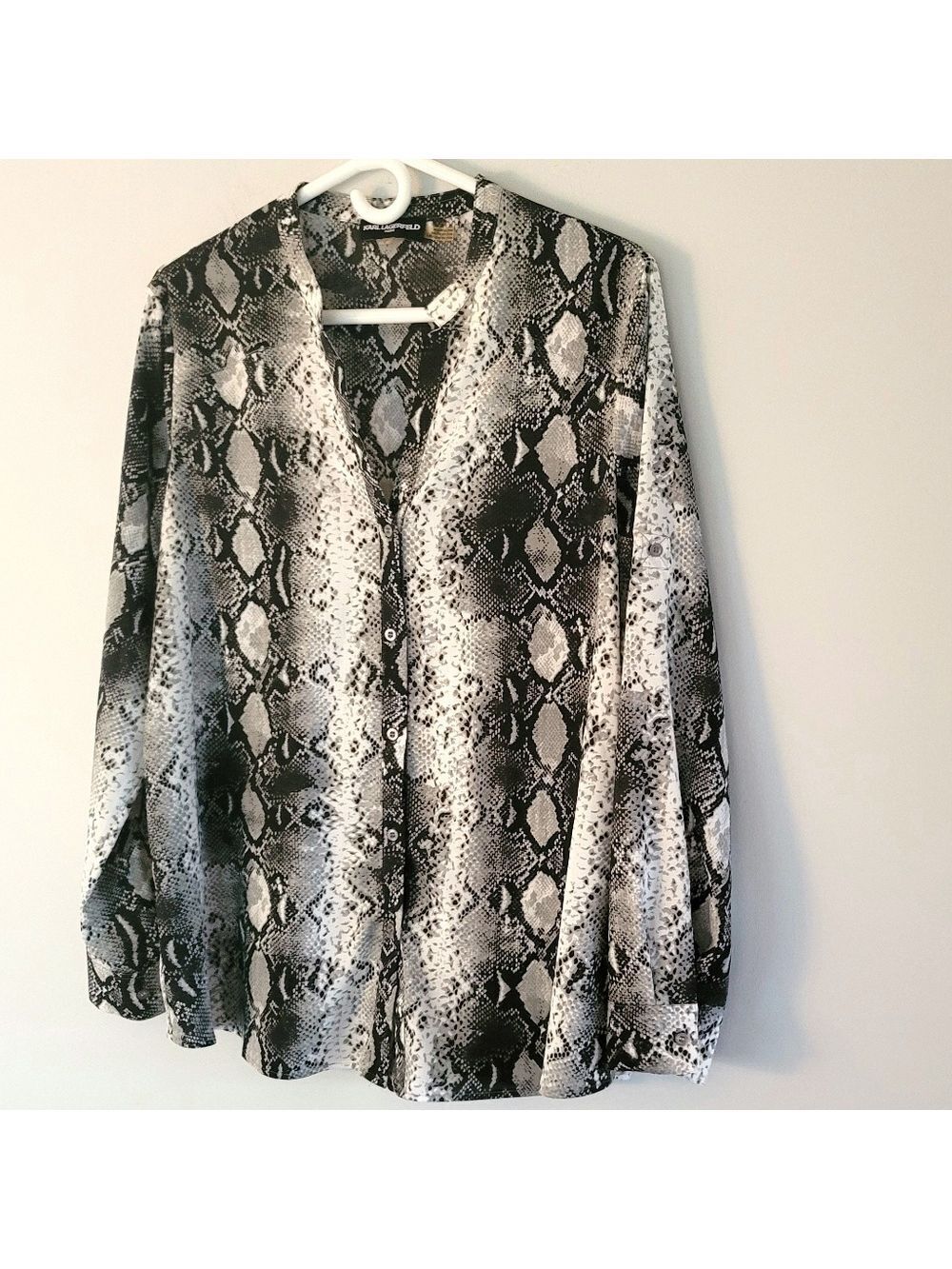 Karl Lagerfeld Paris Women's Snakeskin Print Button-Down Blouse Size L